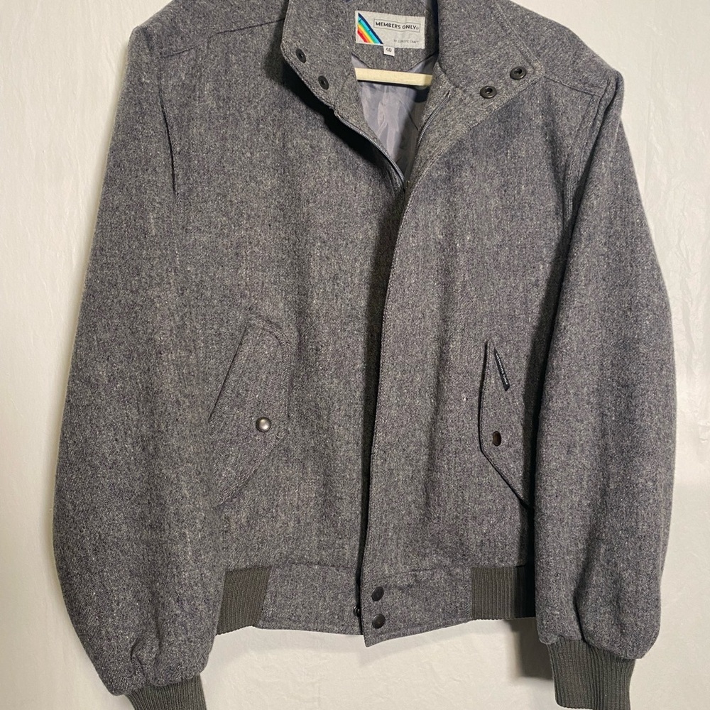 Members Only Light Gray Wool Bomber Jacket w/ Elastic Cuffs and Standing Collar